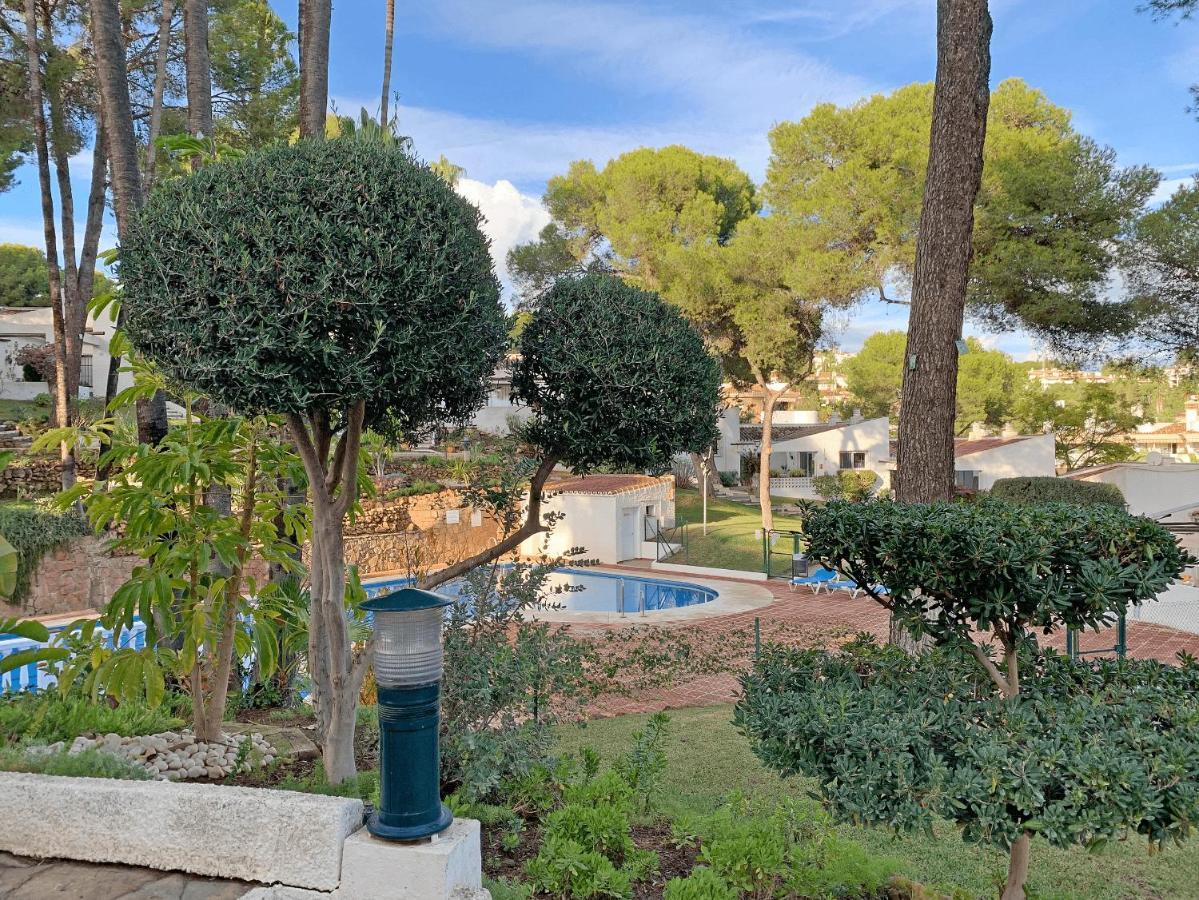 Bungalow With Large Terrace In A Quiet Park - Beach Nearby Sitio de Calahonda Bagian luar foto